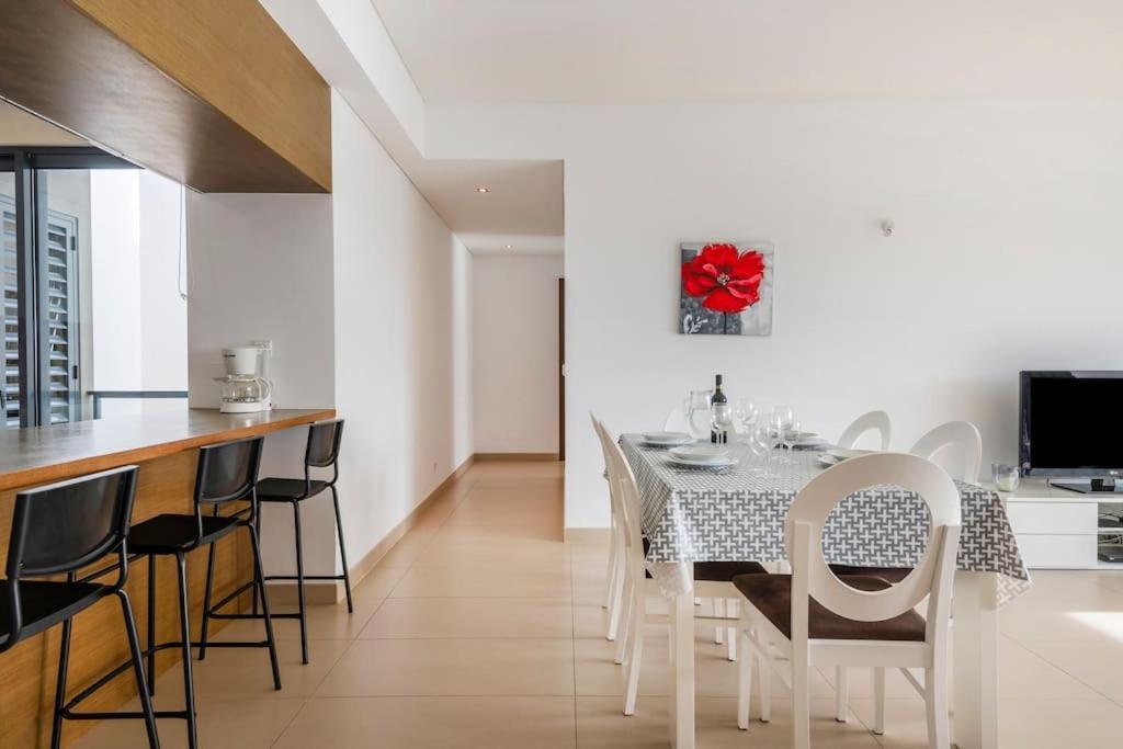 Cavalo Preto Premium Stays Quarteira Bagian luar foto